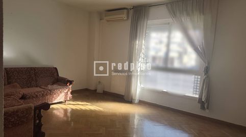 Foto 3 de Piso en venta en De Miguel de Unamuno, Ventas, Madrid Capital