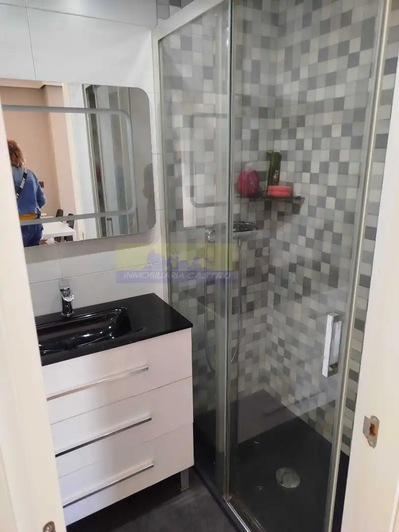 Baño de Piso en venta en Castro-Urdiales con Amueblado