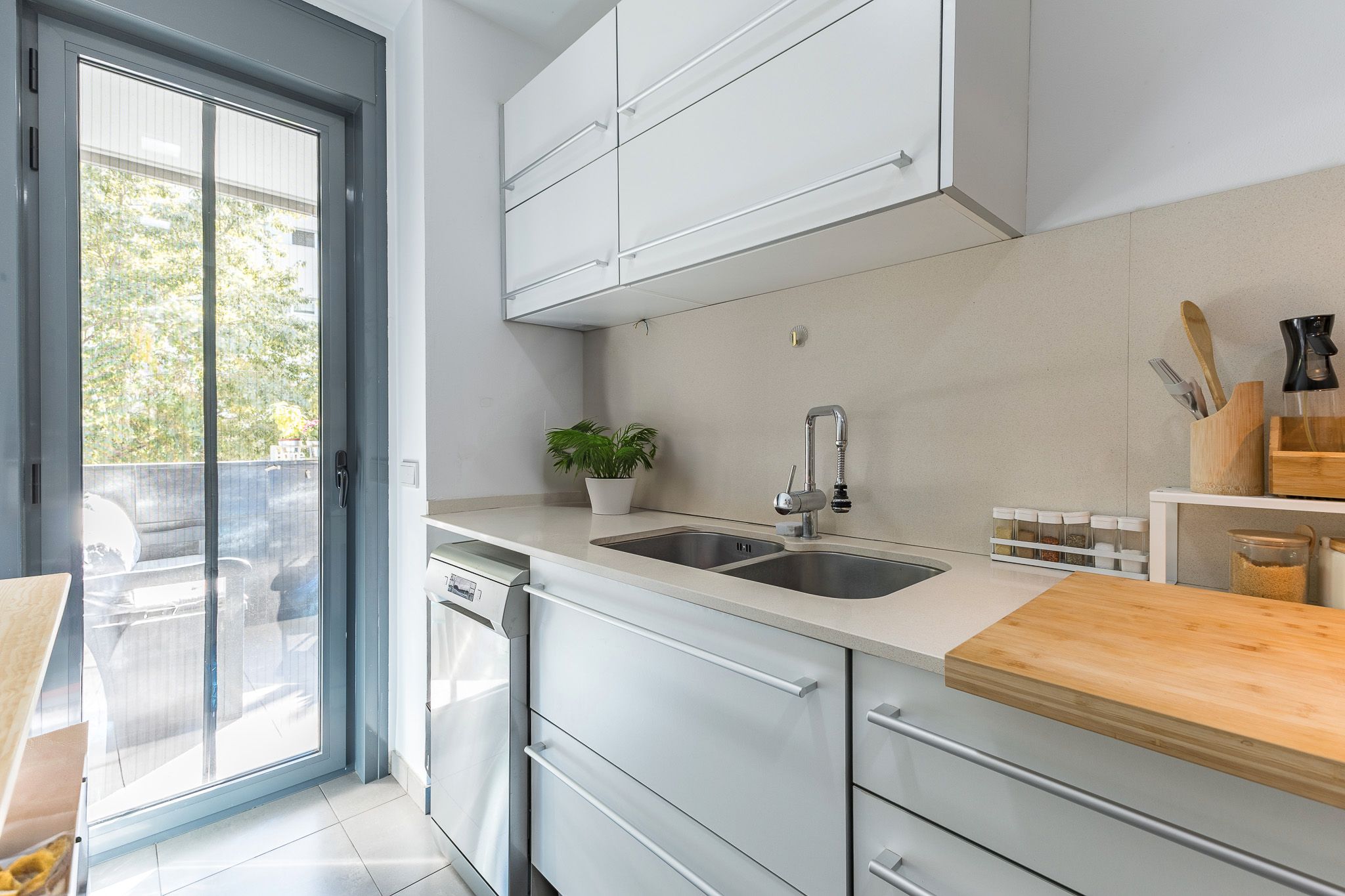 Cocina de Apartamento en venta en Esplugues de Llobregat con Calefacción, Jardín privado y Parquet