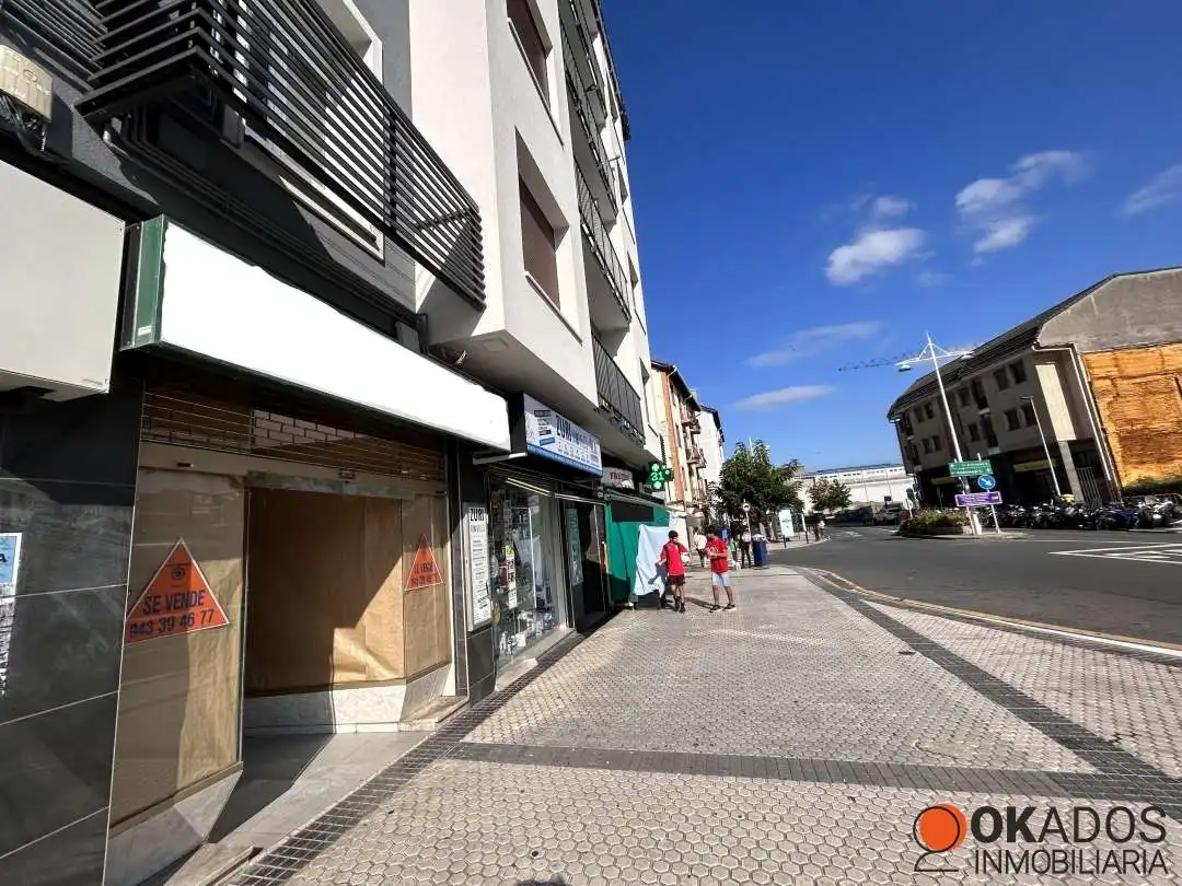 Local comercial en venda a Avenida Pasajes De San Pedro 51, imagen 3