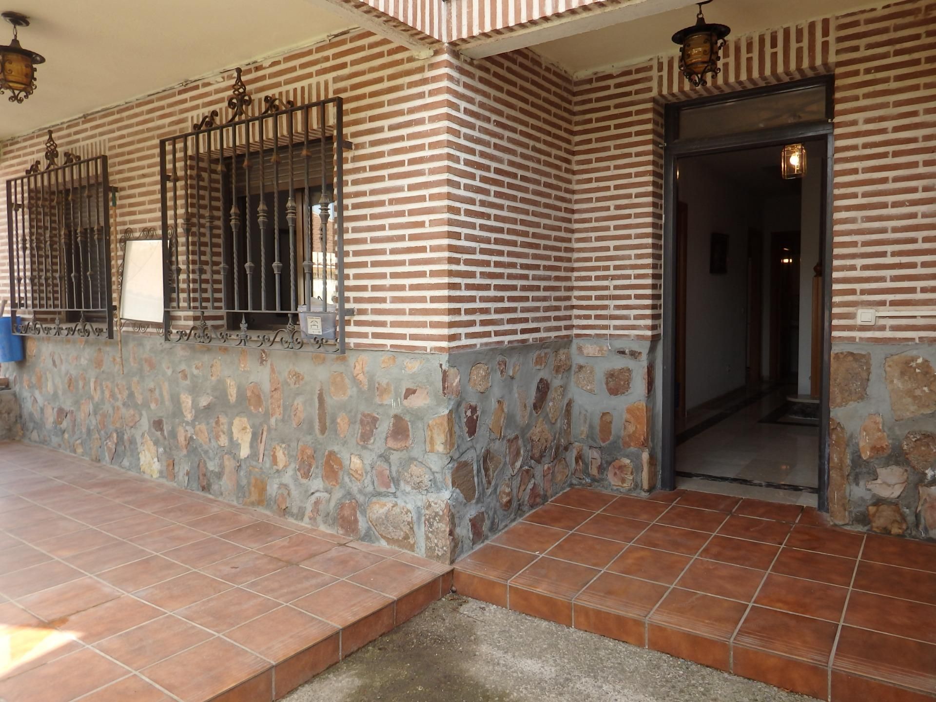 Single-family semi-detached for sale in Nambroca  with Heating, Private garden and Terrace