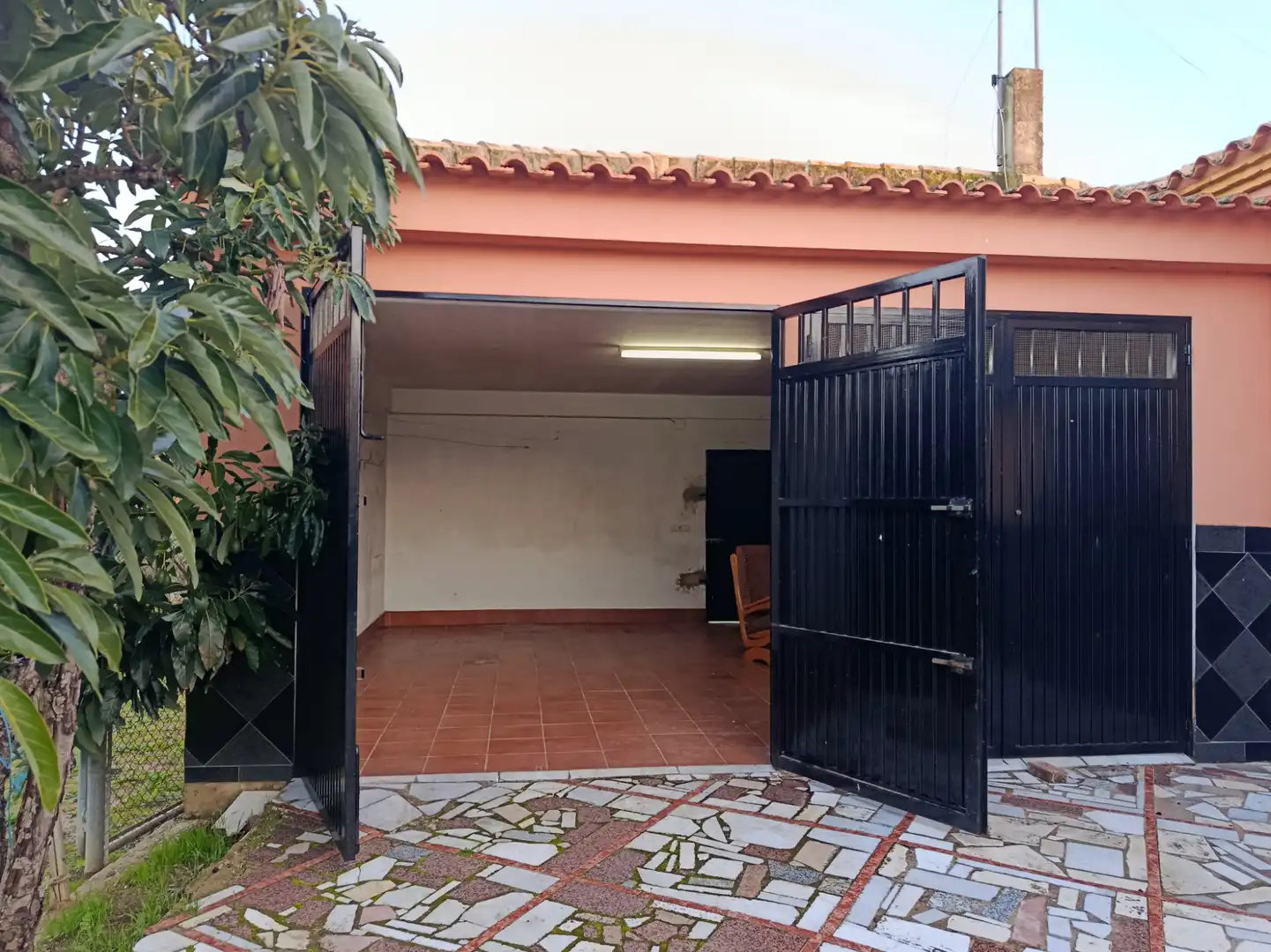 Country house zum Verkauf in Hinojos mit Privatgarten, Terrasse und Schwimmbad