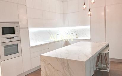Kitchen of Flat for sale in  Valencia Capital  with Air Conditioner and Balcony