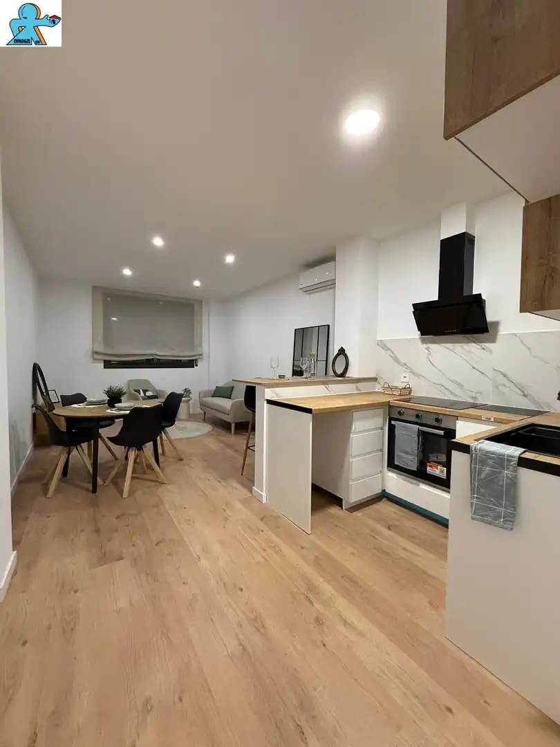 Cocina de Planta baja en venta en Vilalba Sasserra con Parquet