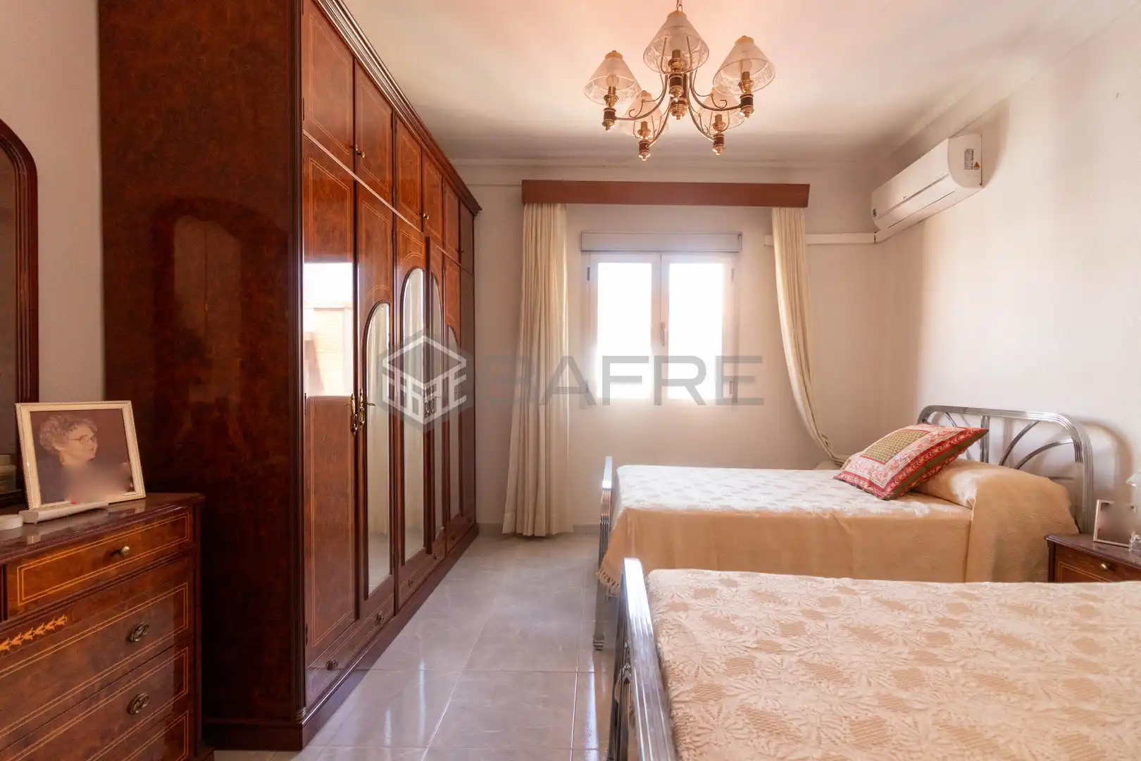 Habitación de Piso en venta en Madrid con Aire acondicionado y Calefacción