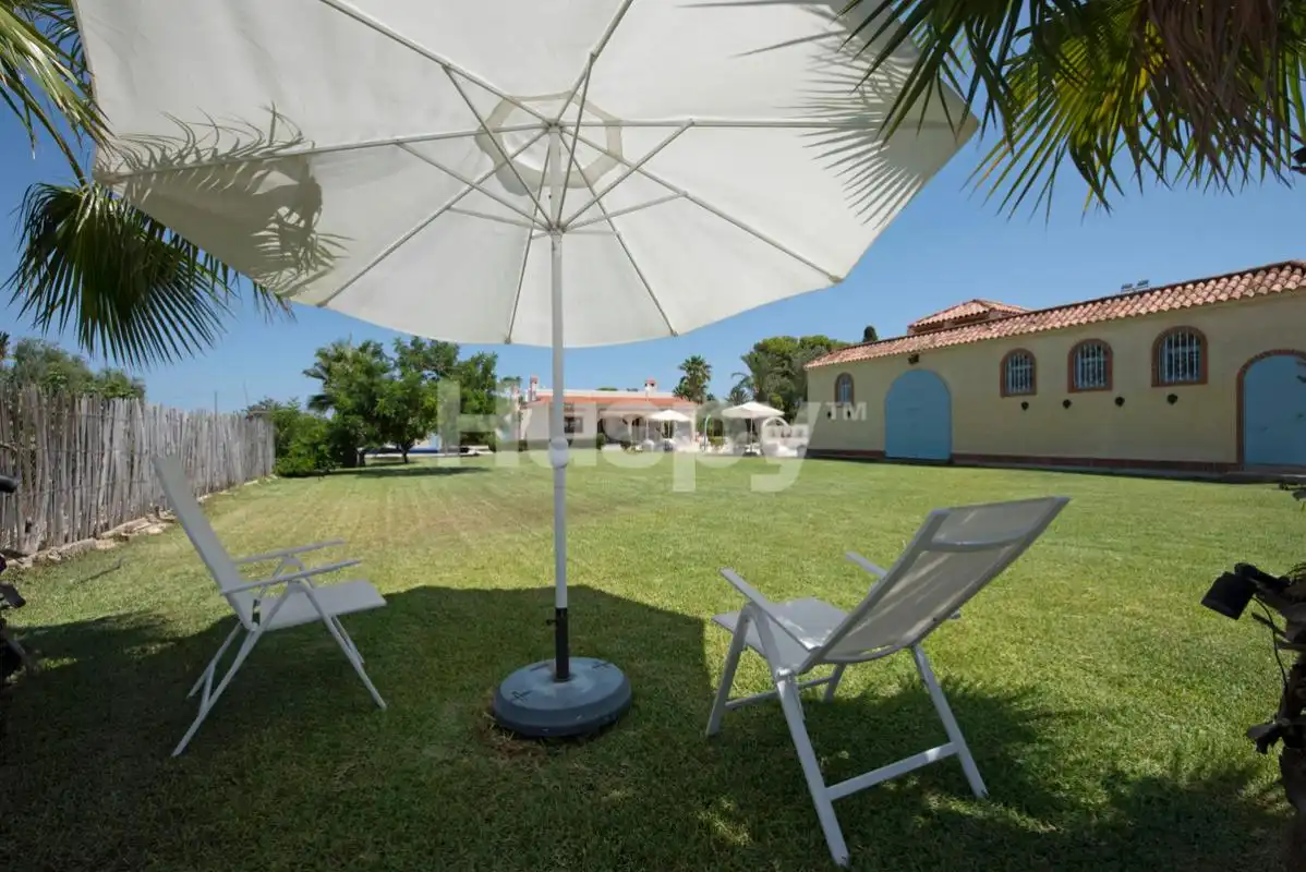 Jardí de Casa o xalet en venda en Elche / Elx amb Aire condicionat, Calefacció i Jardí privat