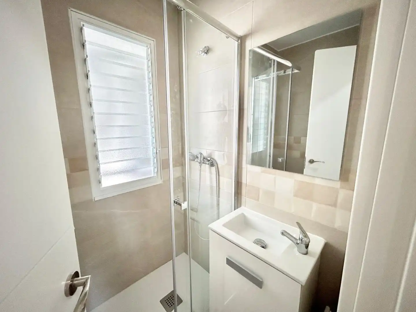 Badezimmer von Wohnung zur Miete in Covibar - Pablo Iglesias