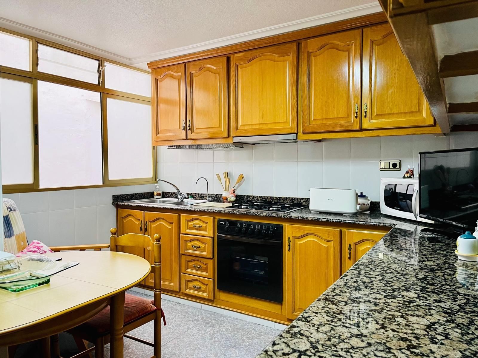 Kitchen of Flat for sale in Elche / Elx  with Balcony