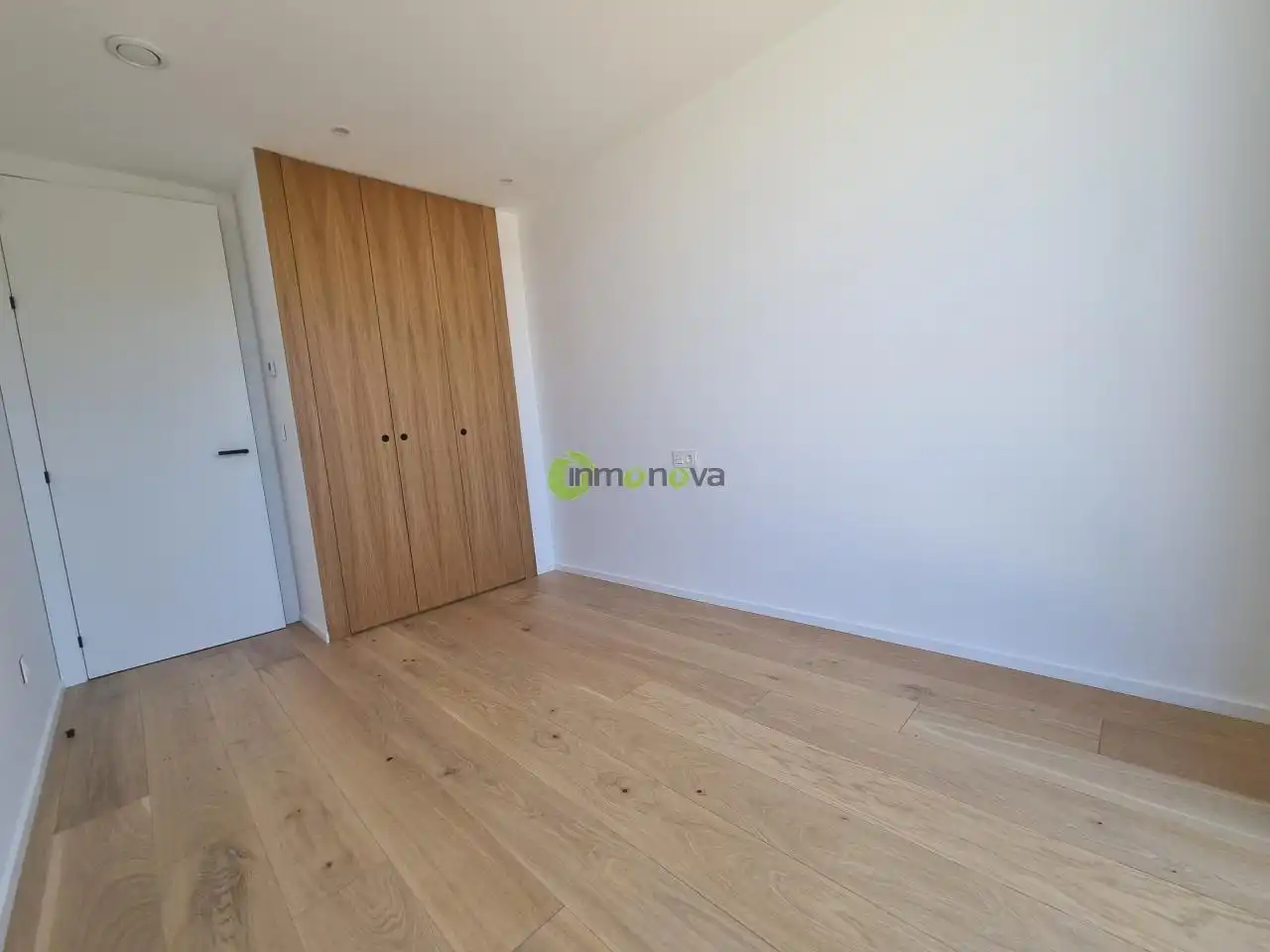 Habitación de Casa adosada en venta en Nigrán con Calefacción, Jardín privado y Terraza
