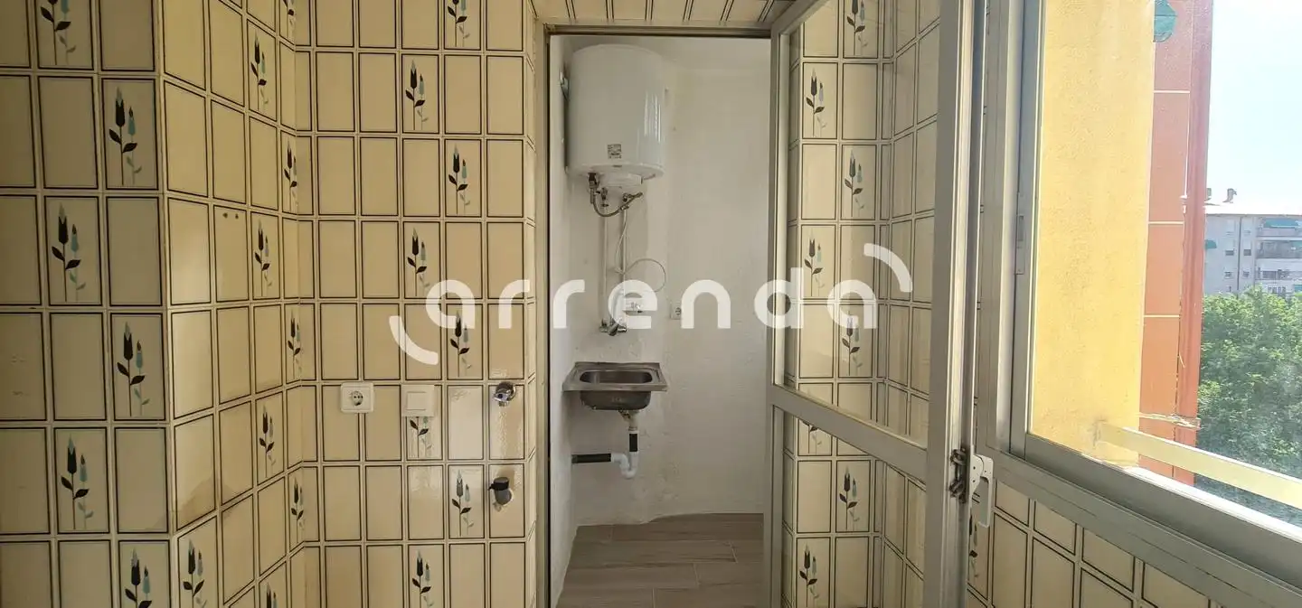 Baño de Piso de alquiler en Alcorcón con Terraza