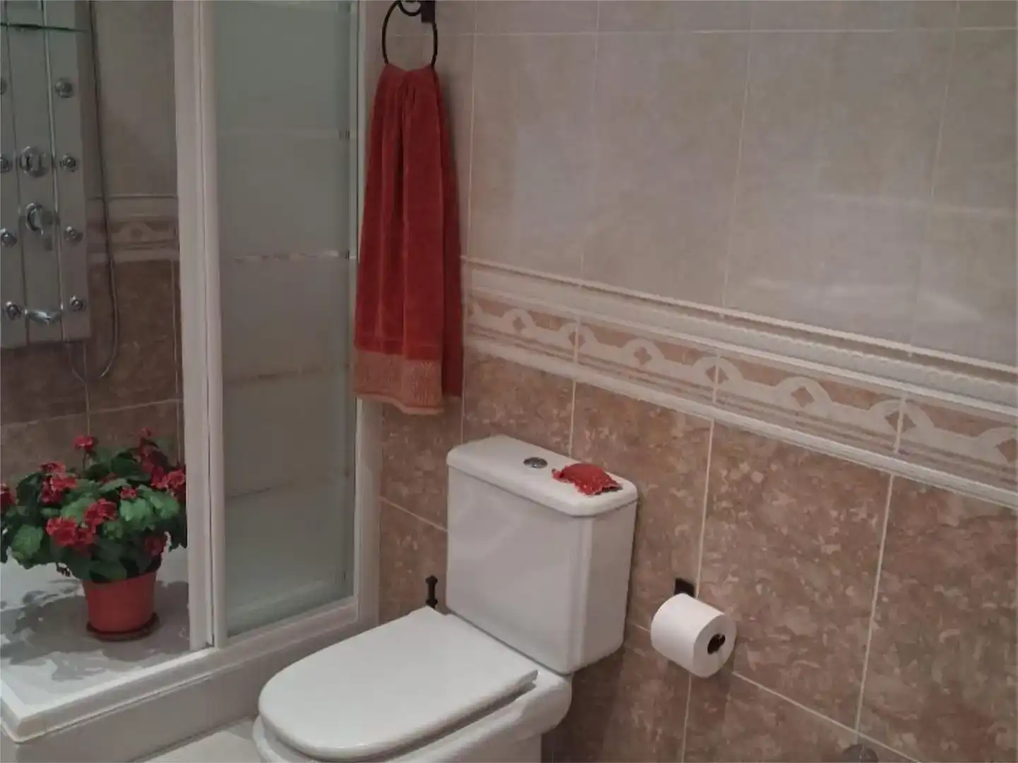 Baño de Piso en venta en Piedrabuena con Aire acondicionado y Trastero
