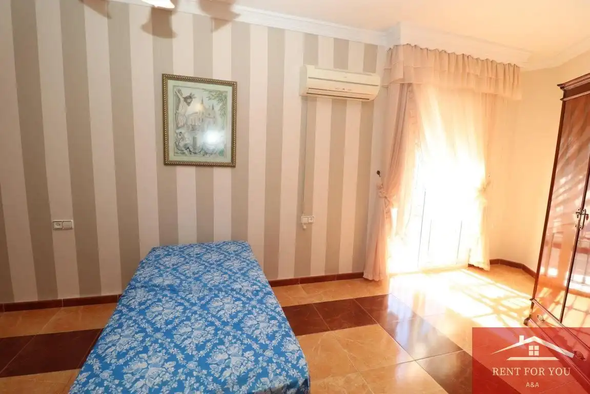 Bedroom of Flat for rent in Alhaurín El Grande  with Air Conditioner, Furnished and Balcony