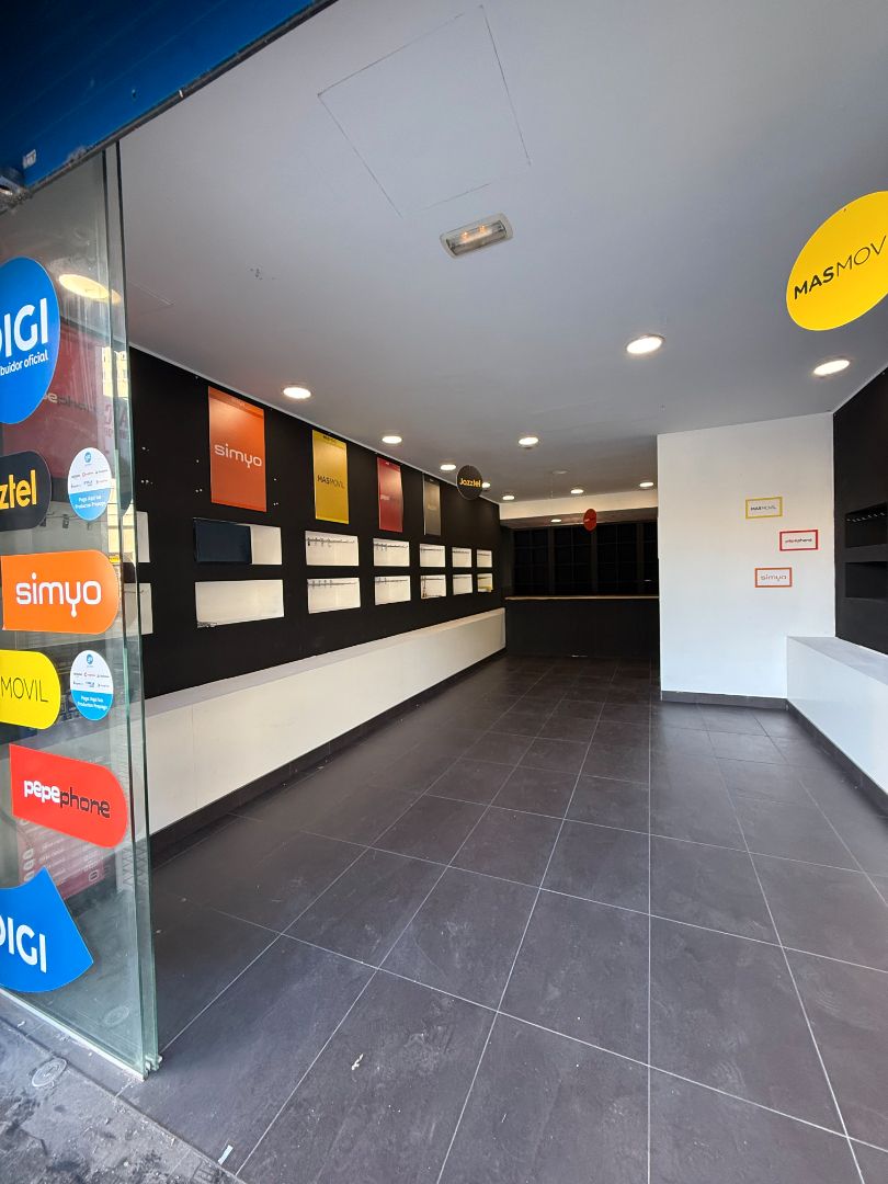 Local de lloguer en Terrassa amb Parquet