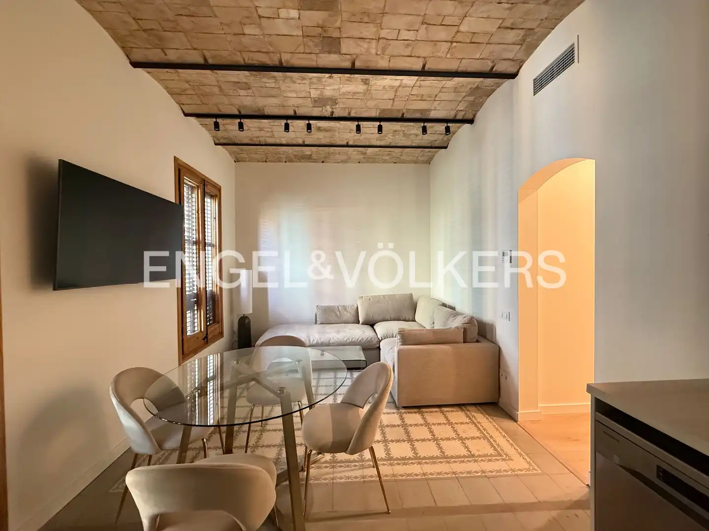 Living room of Flat for rent in Barcelona  with Air Conditioner, Heating and Parquet flooring