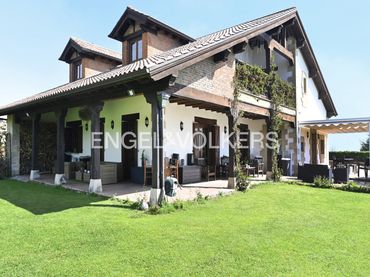 Casa con piscina in vendita a CAMINO MORTERA A LIENCRES