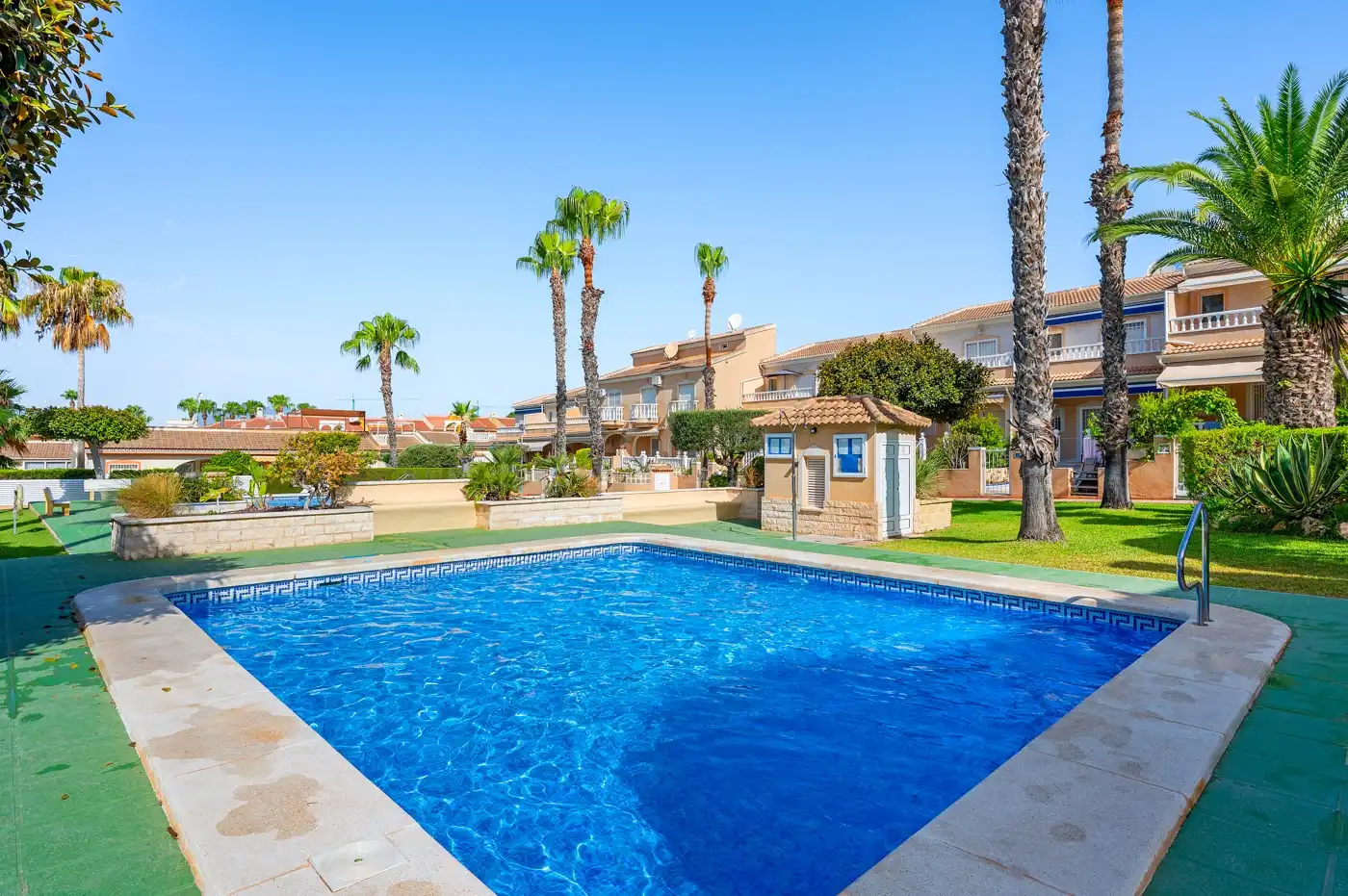 Piscina de Casa adosada en venda en Rojales amb Calefacció, Terrassa i Piscina comunitària