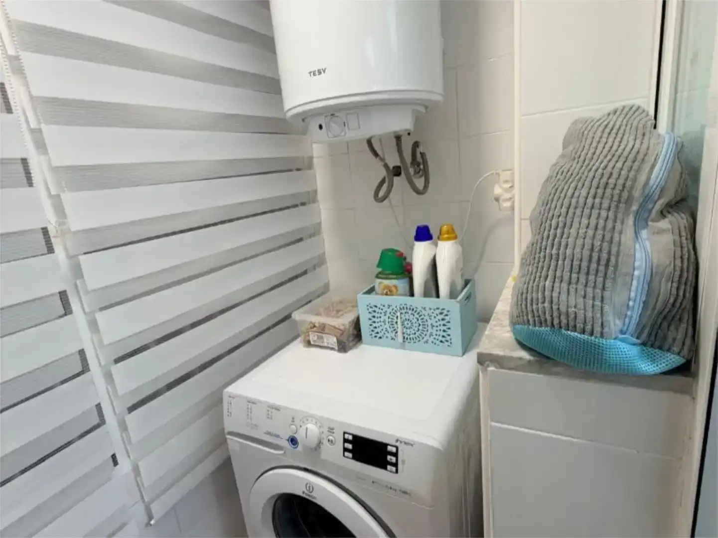 Baño de Piso de alquiler en Emperador con Aire acondicionado, Amueblado y Balcón