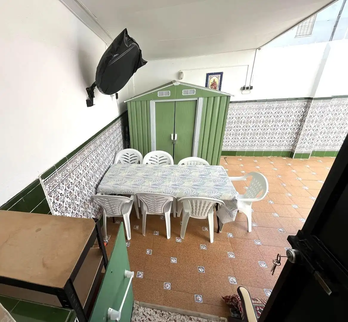 Terrasse von Erdgeschoss zur Miete in Barbate mit Möbliert