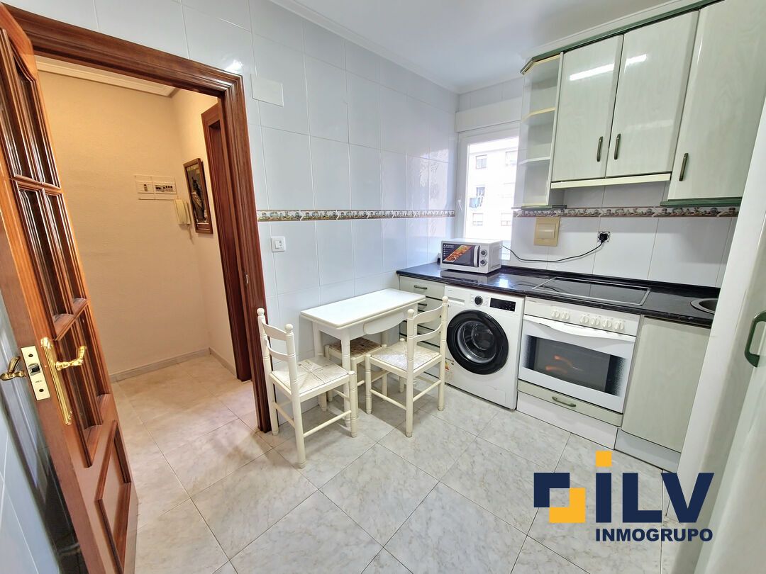Kitchen of Flat for sale in Santurtzi   with Heating and Furnished