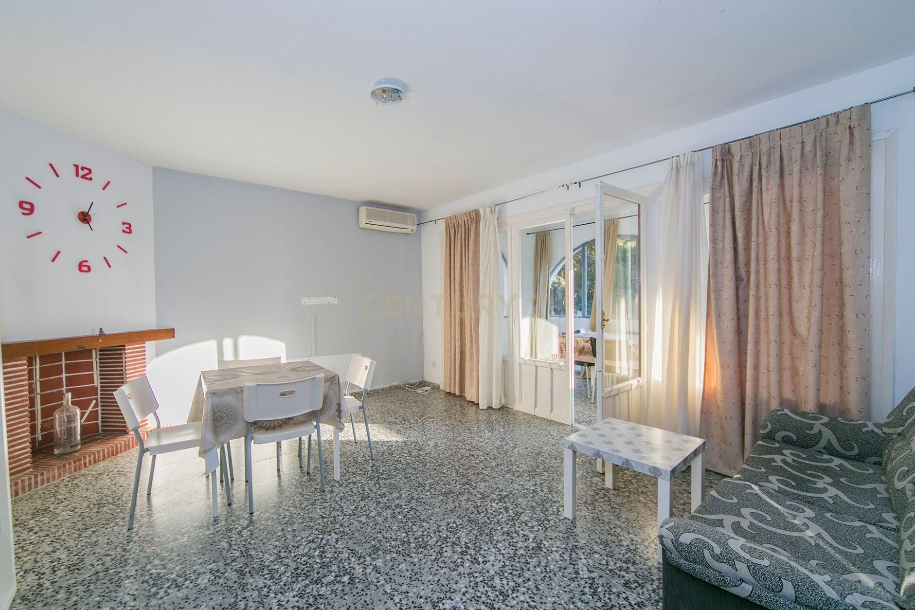 Dormitori de Casa o xalet de lloguer en Calpe / Calp amb Aire condicionat, Jardí privat i Rentadora