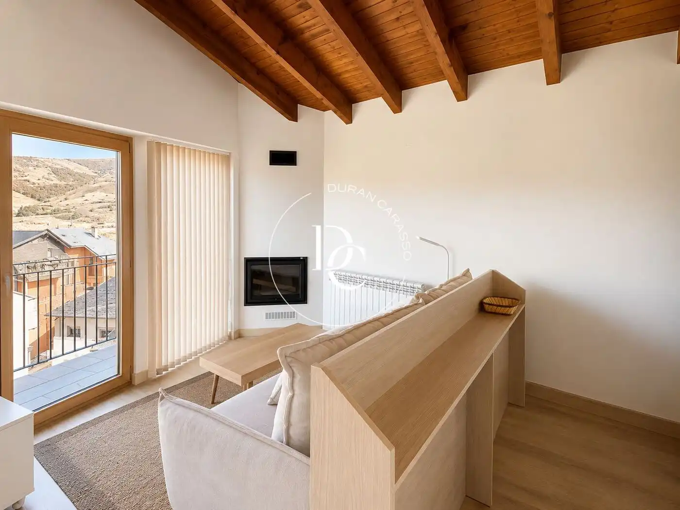 Sala de estar de Piso de alquiler en Bellver de Cerdanya con Aire acondicionado, Calefacción y Trastero