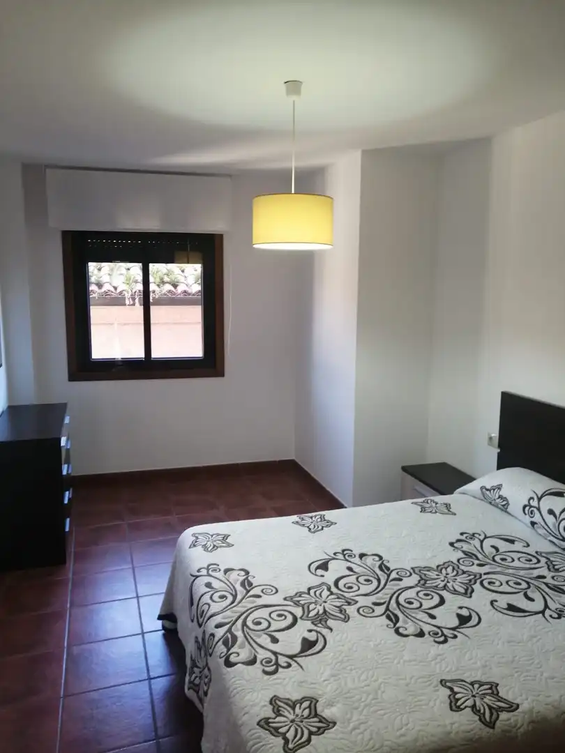Schlafzimmer von Wohnung zum Verkauf in O Grove   mit Heizung, Terrasse und Möbliert