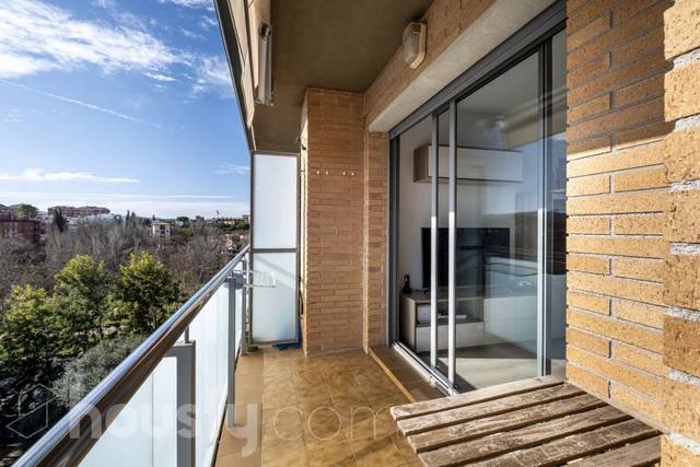 Ático en Venta en Av Can Vulpelleres, . en Coll Favà