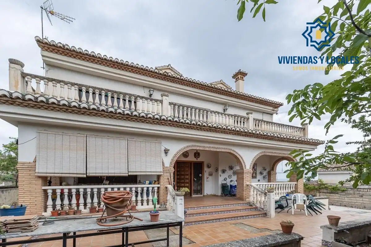 Villa mit Terrasse zum Verkauf in Barrio de la Vega, imagen 2