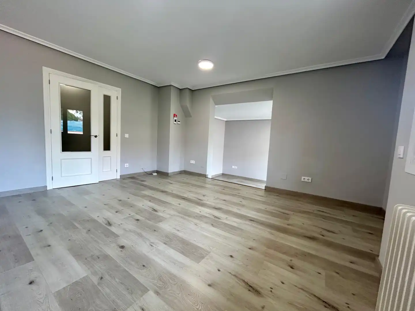 Casa adosada en venda en La Lastrilla  amb Calefacció, Jardí privat i Parquet
