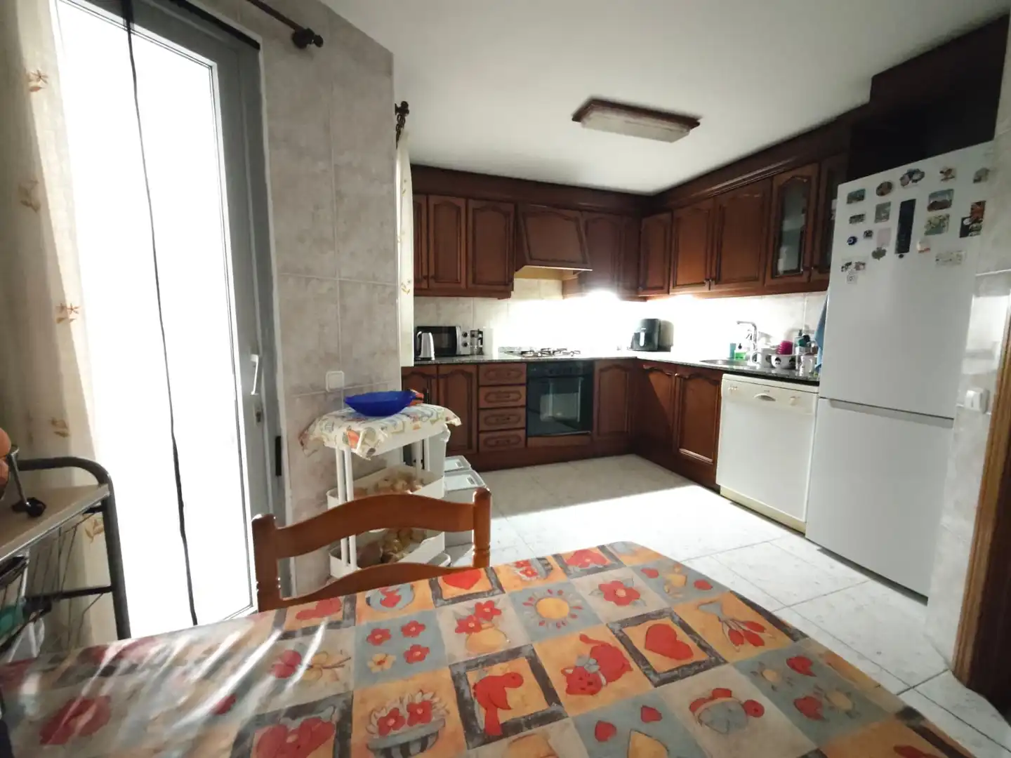 Kitchen of Flat for sale in Valencia  with Air Conditioner, Furnished and Oven
