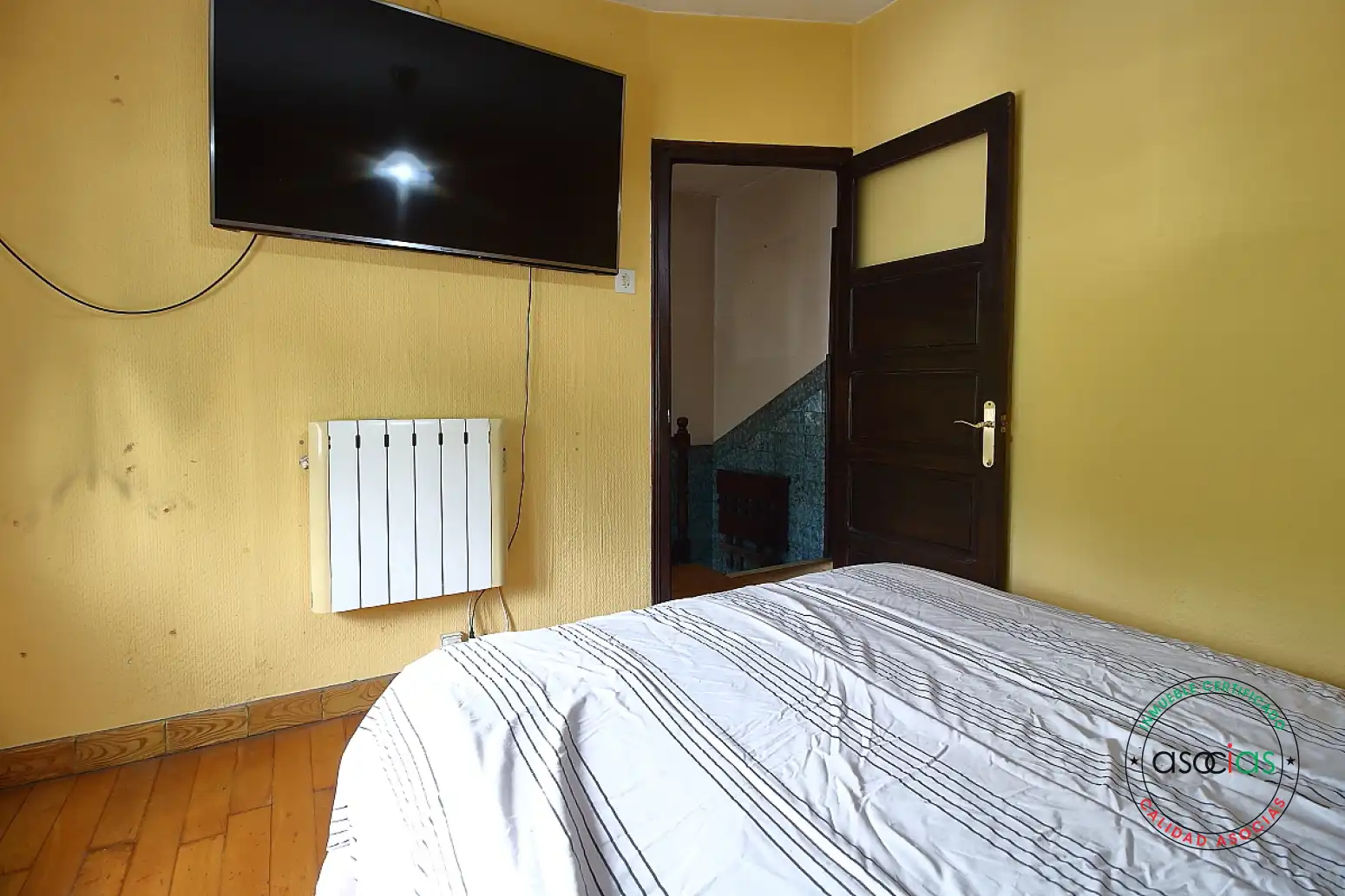 Habitación de Casa adosada en venta en Siero con Calefacción, Jardín privado y Terraza
