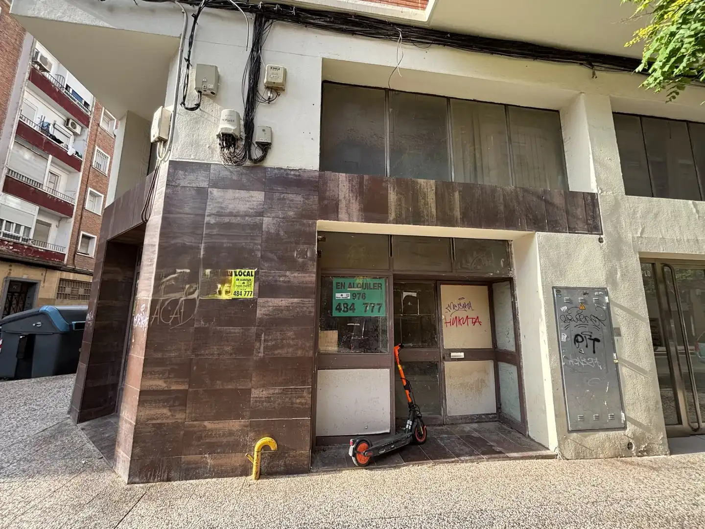 Vista exterior de Local de alquiler en Zaragoza