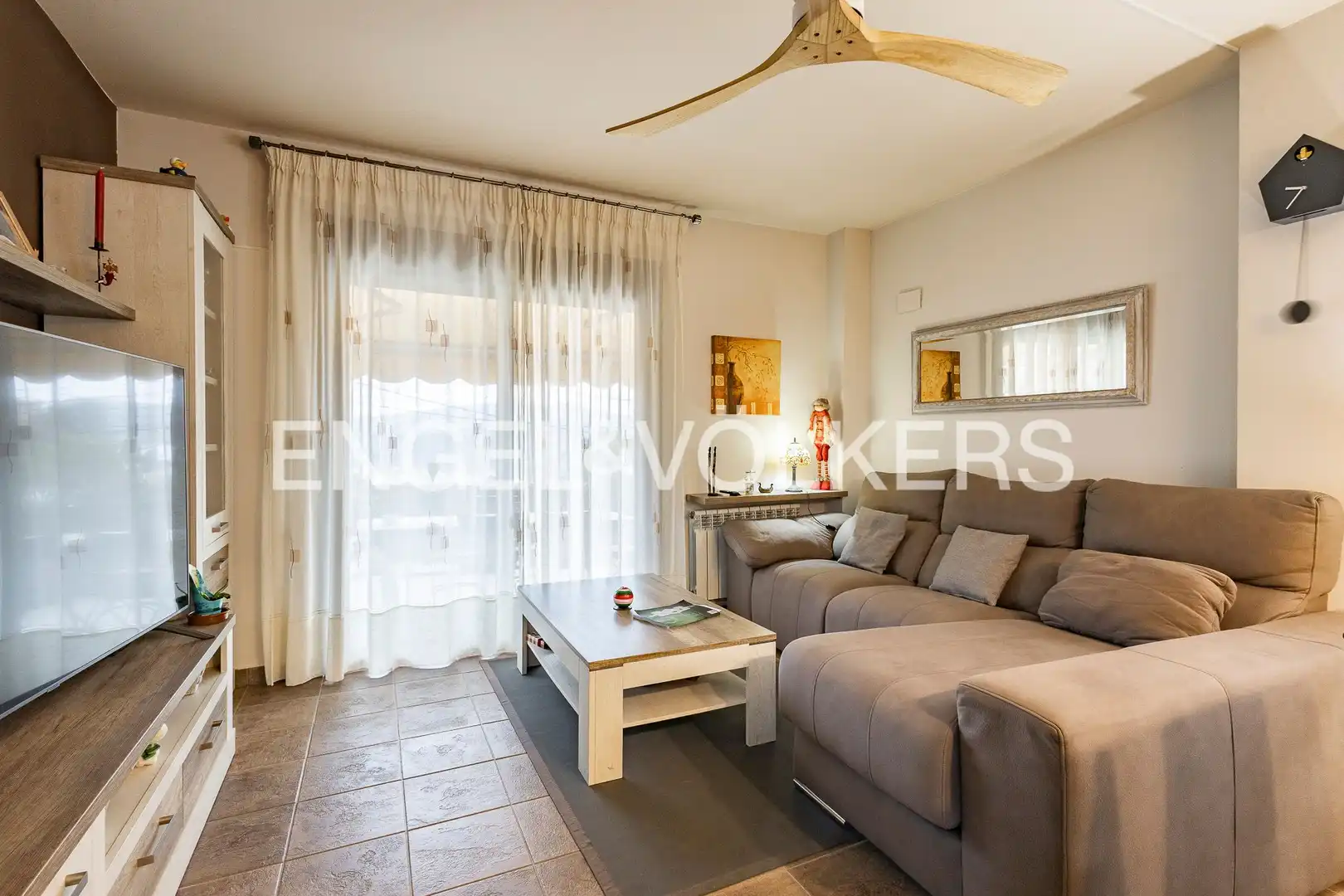 Casa con jardín en venta en Torrelles de Llobregat, imagen 11