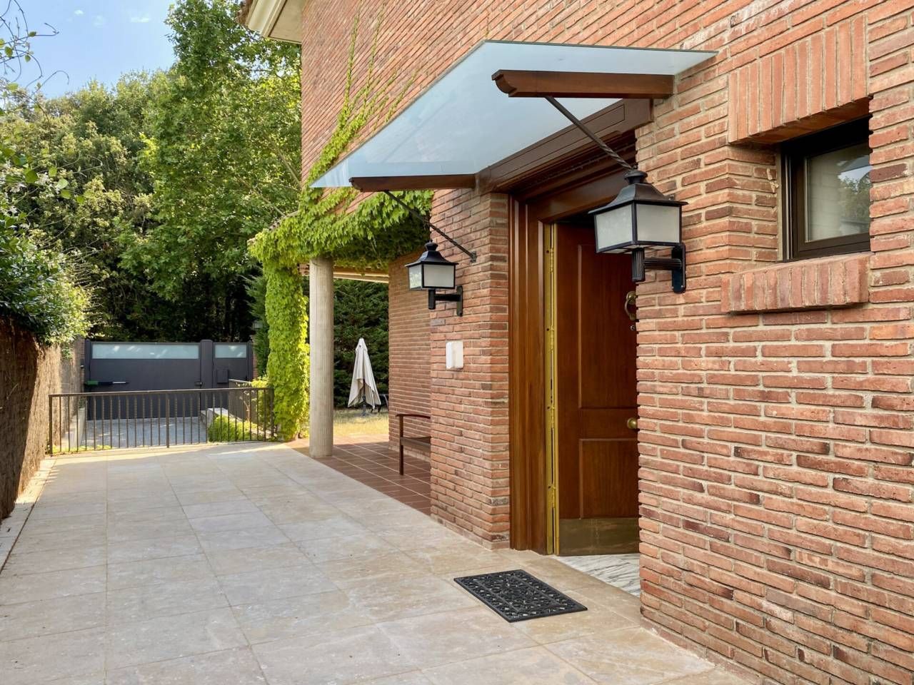 Terrassa de Casa o xalet en venda en Sant Cugat del Vallès amb Calefacció, Jardí privat i Terrassa