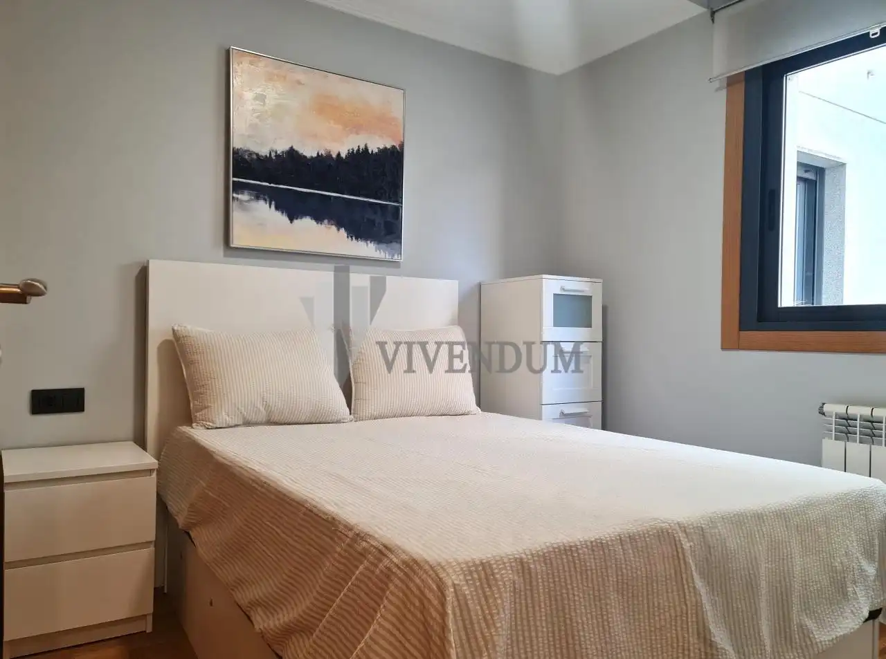 Dormitori de Apartament de lloguer en Vigo  amb Calefacció i Moblat