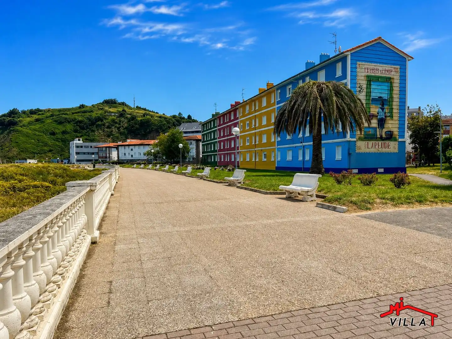 Vista exterior de Piso en venta en Laredo