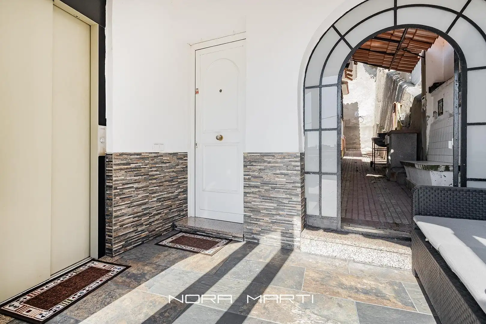 Casa o chalet en venta en Esplugues de Llobregat con Jardín privado, Piscina y Alarma