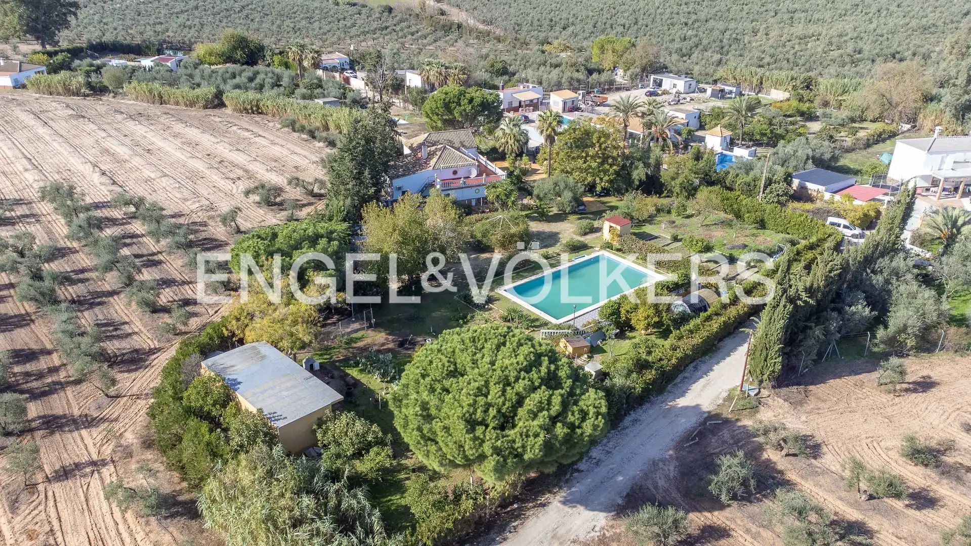 Houses for sale in Morón de la Frontera  with Air Conditioner, Heating and Private garden