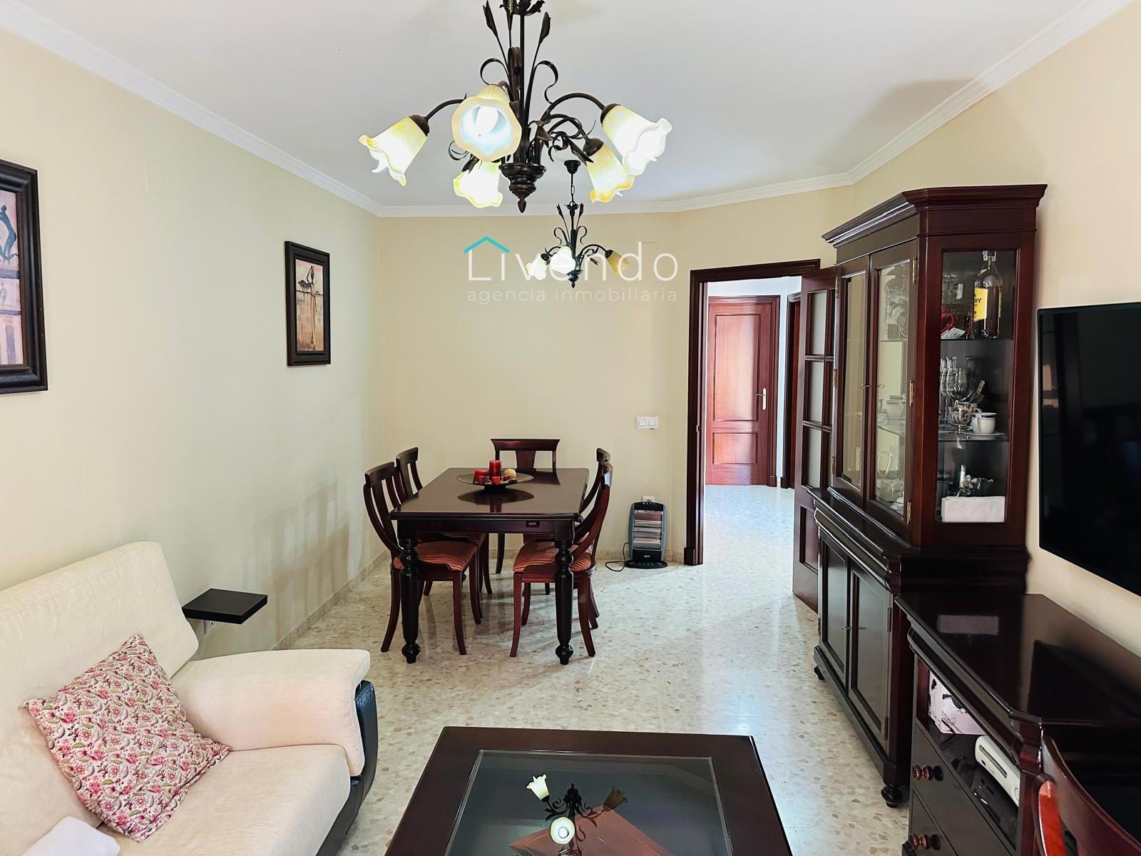 Sala de estar de Casa adosada en venta en Chiclana de la Frontera con Terraza