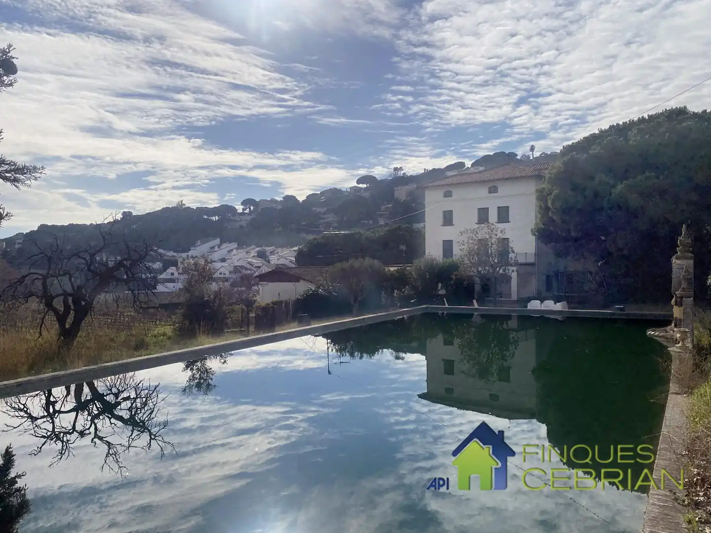 Piscina de Finca rústica en venta en Alella con Calefacción