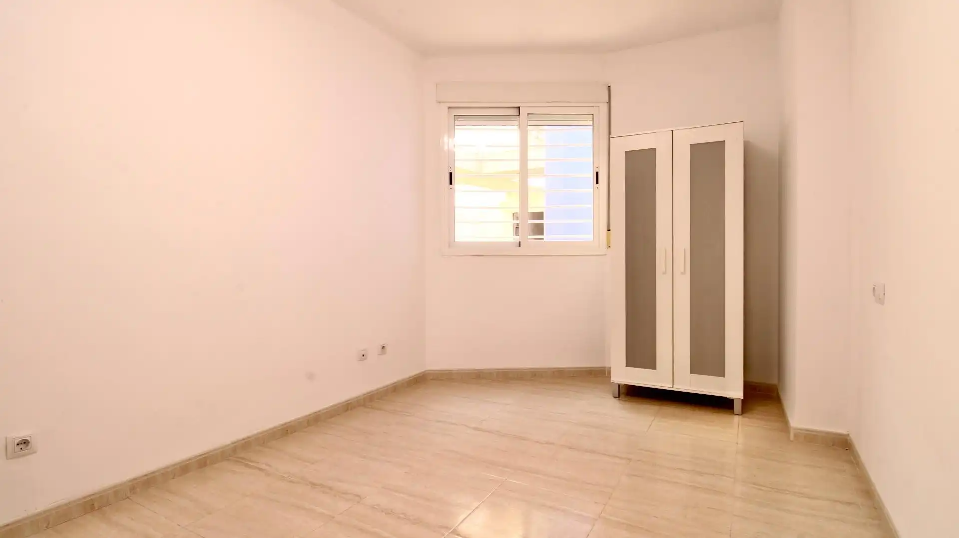 Bedroom of Flat for sale in Vícar  with Furnished