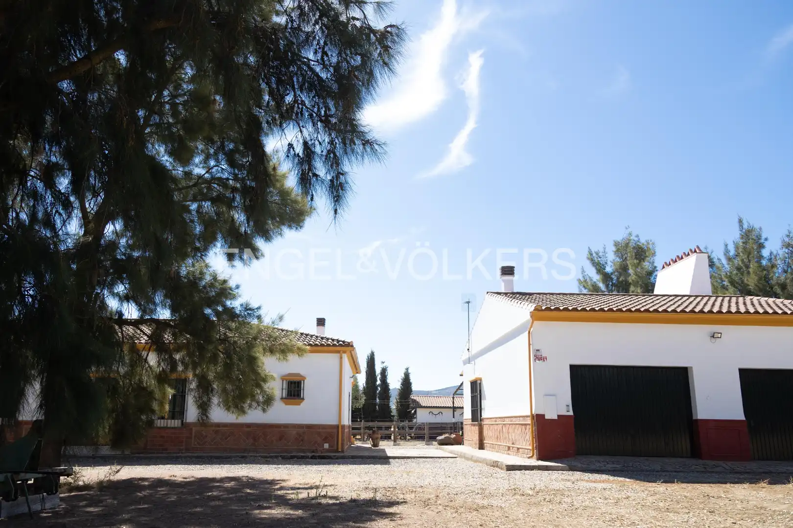 Vista exterior de Finca rústica en venta en Llerena con Calefacción, Jardín privado y Trastero