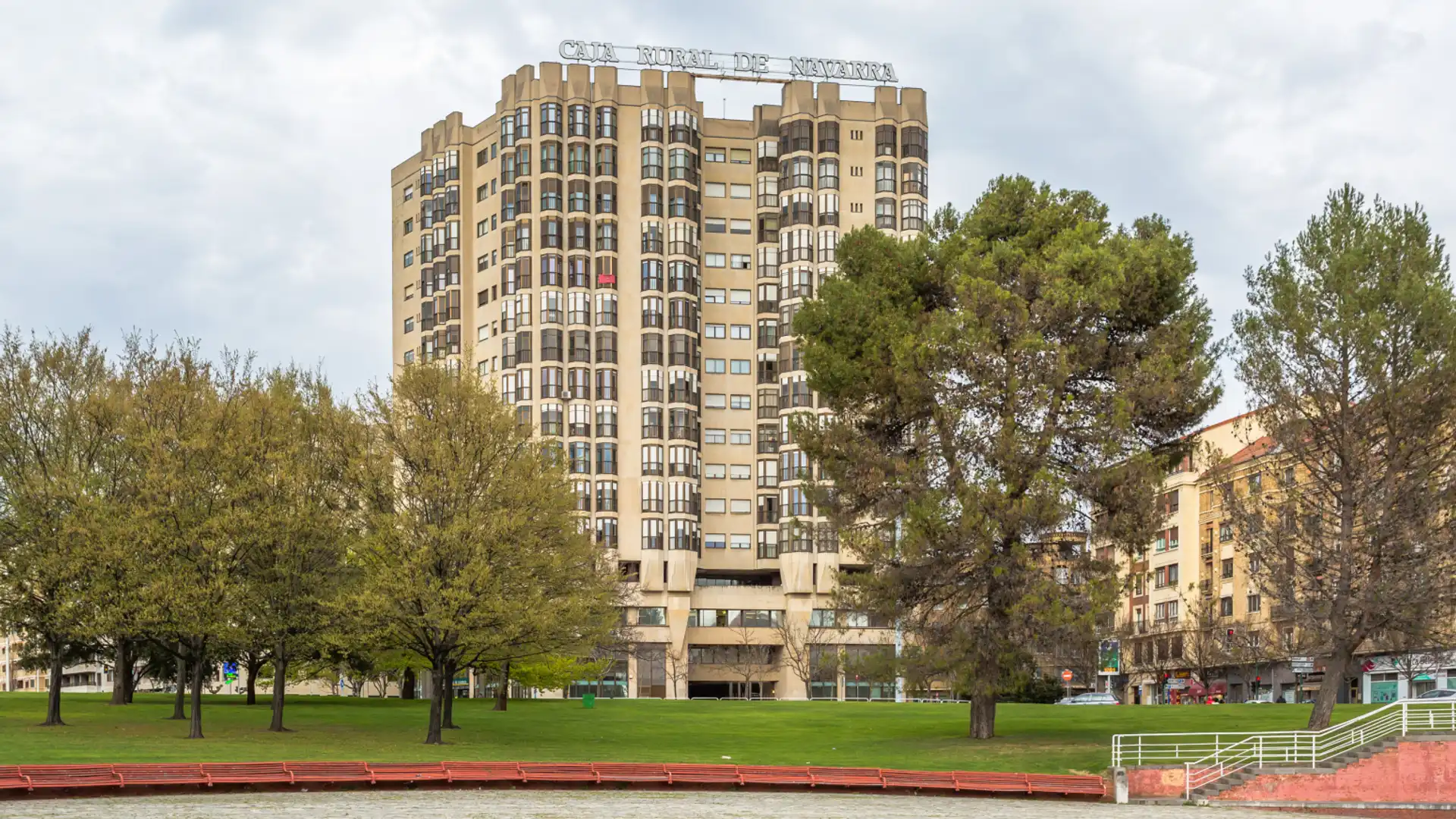 Exterior view of Flat for sale in  Pamplona / Iruña  with Heating, Terrace and Furnished