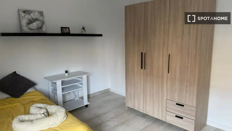 Habitación de Piso para compartir en Ciudad Alta