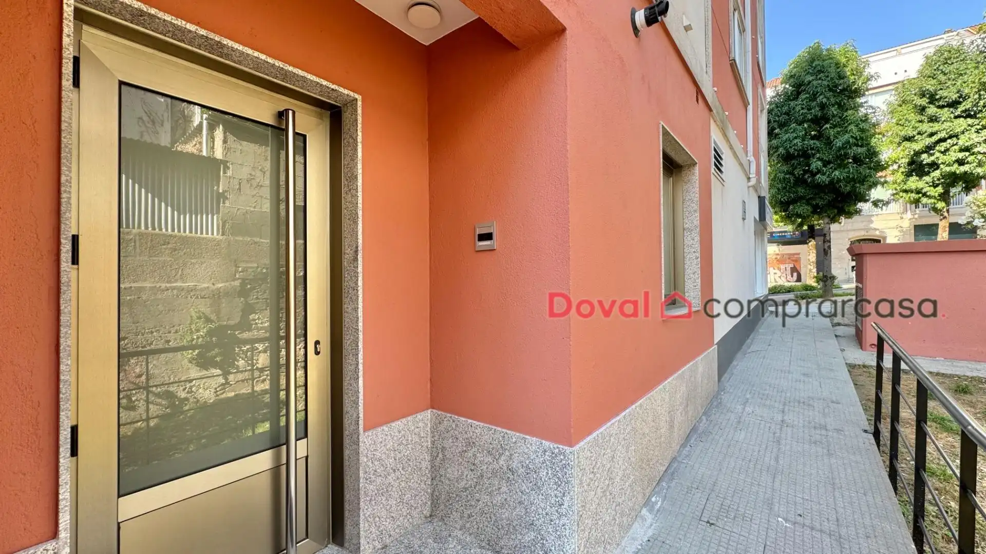 Exterior view of Flat for sale in Vigo   with Heating