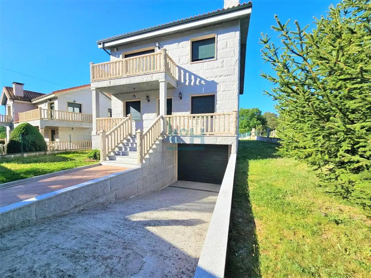 Vista exterior de Casa o chalet en venta en O Pereiro de Aguiar  con Calefacción, Jardín privado y Terraza