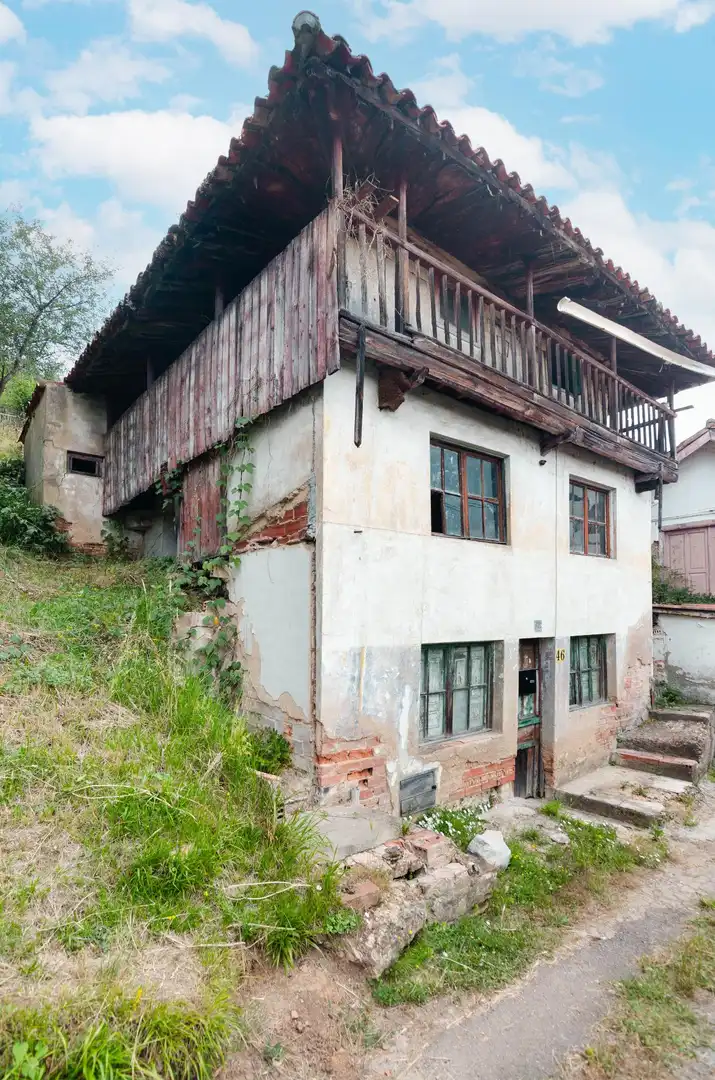 Außenansicht von Country house zum Verkauf in Oviedo 