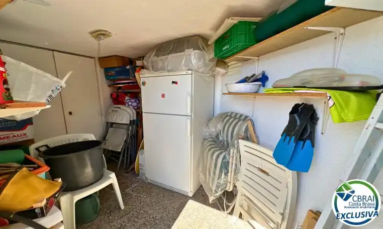 Planta baja en venta en Roses con Jardín privado, Trastero y Amueblado