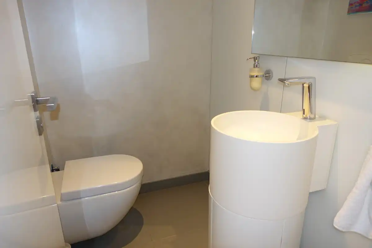 Badezimmer von Geschaftsraum zum Verkauf in Marbella