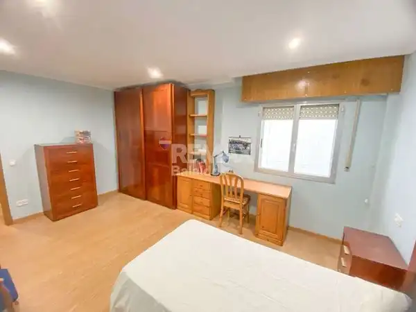 Habitación de Piso en venta en Vilagarcía de Arousa con Calefacción, Parquet y Terraza
